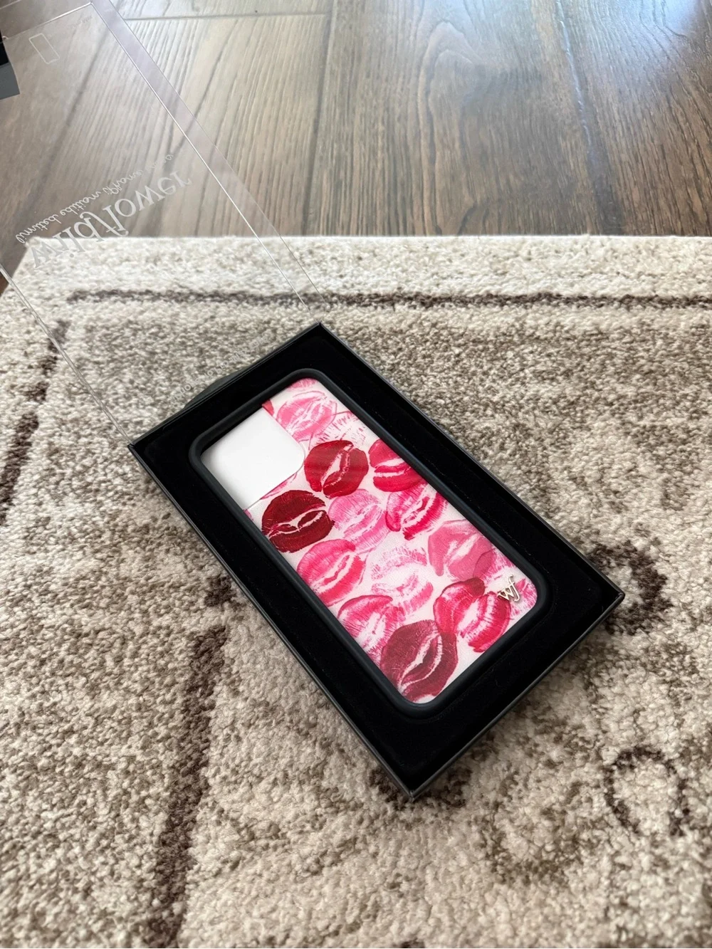 NWT [Size: iPhone 16 Pro Max] Wildflower iPhone 16 Pro Max Case | Kensington